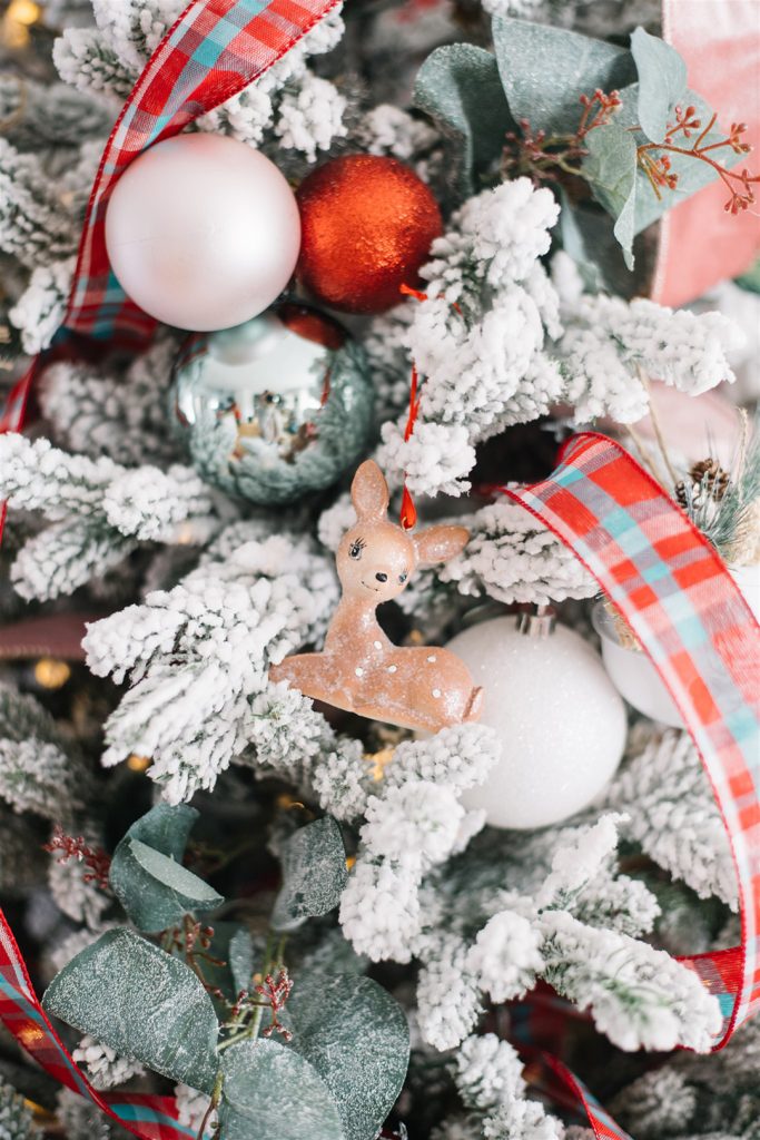 How to Decorate a Christmas Tree Step by Step - Cozy DIY Home
