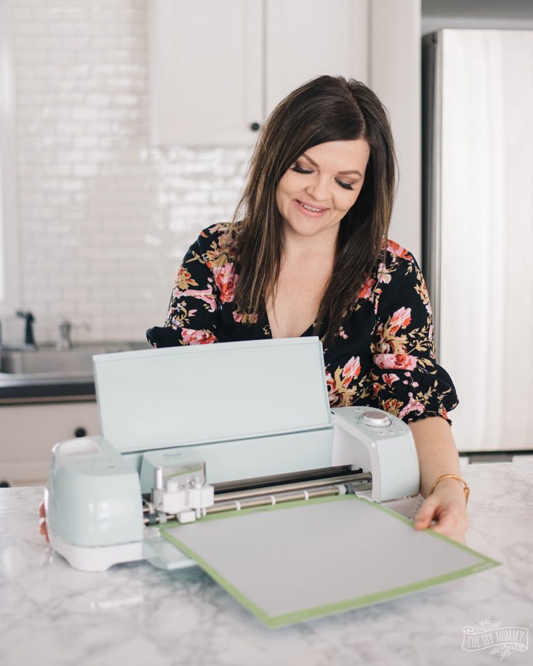 How to Set Up a Cricut for the First Time (Step by Step!) - Cozy DIY Home
