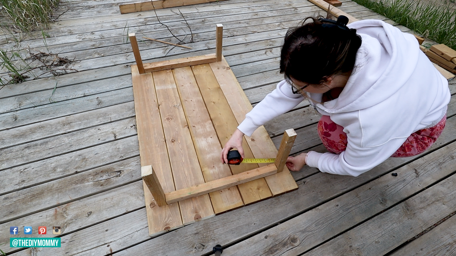 Build a Simple DIY Boho Picnic Table (Low Profile) - Cozy DIY Home