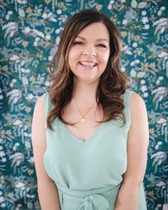 Christina Dennis (Cozy DIY Home)